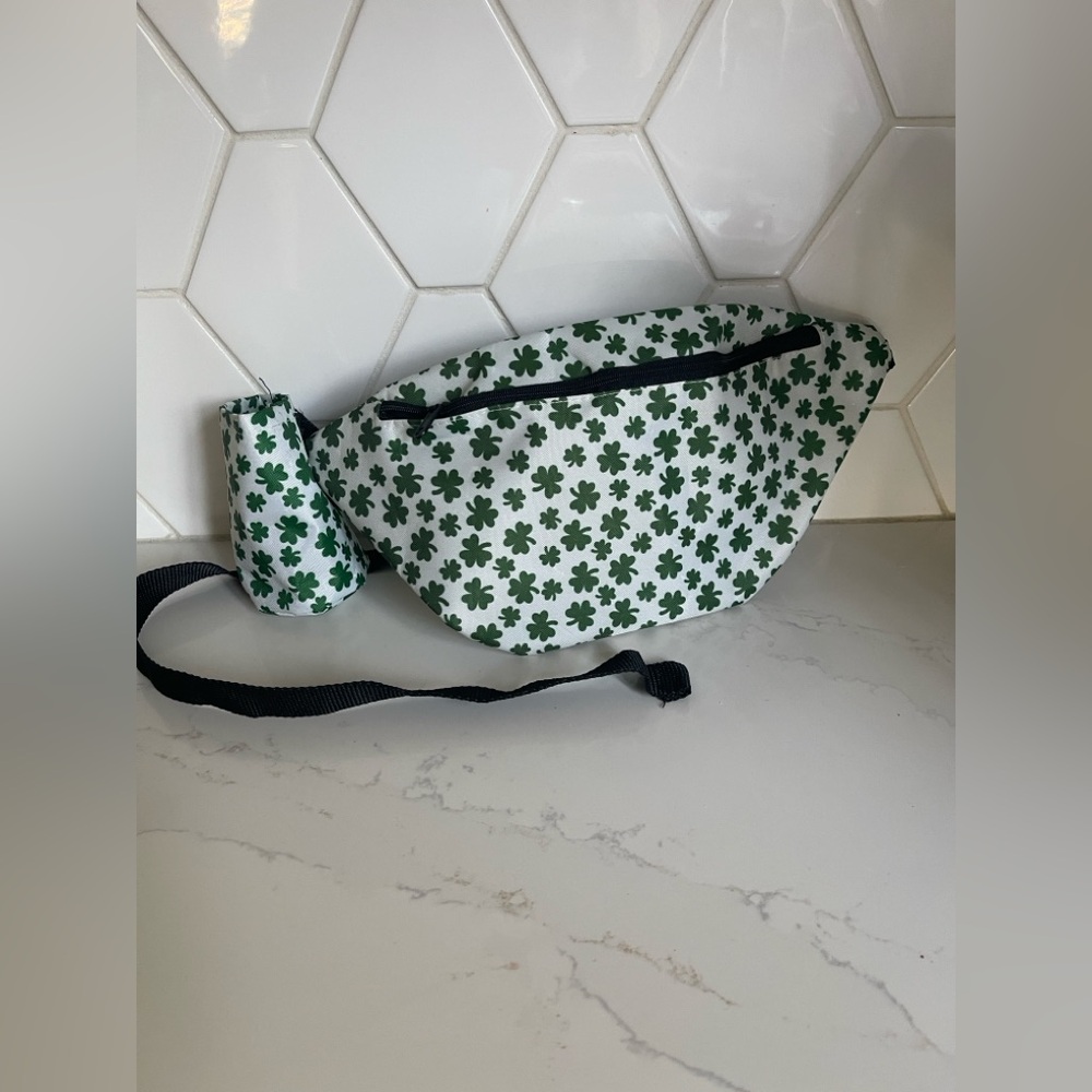 St. Patrick’s Day fanny pack with cup holder